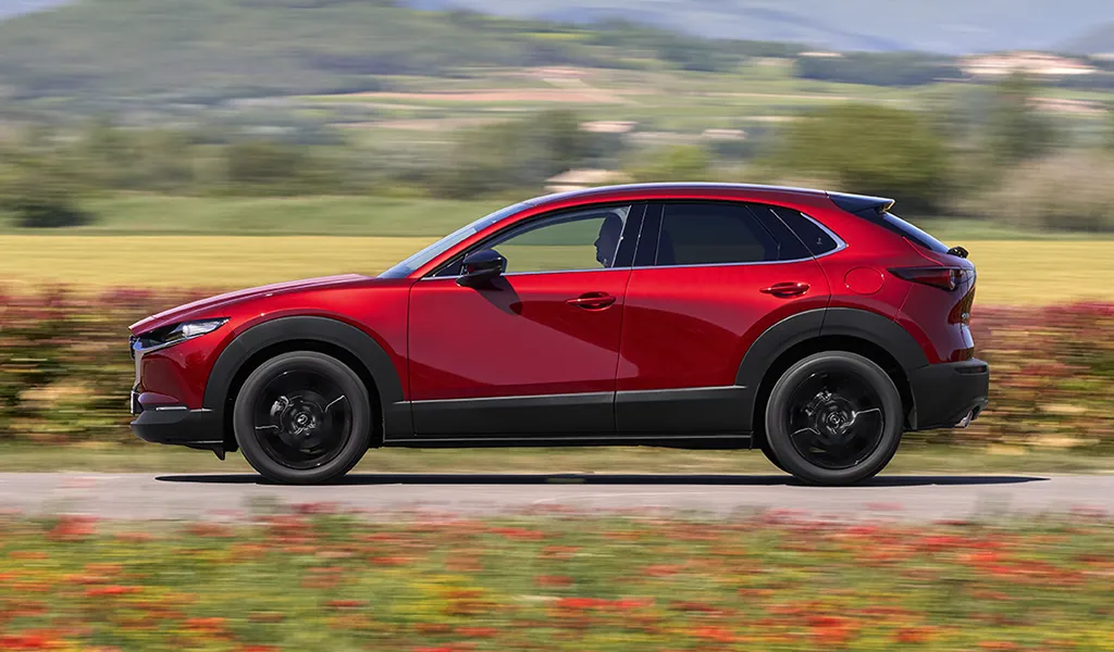 Nuova Mazda CX-30 Advantage tua da 23.990€!